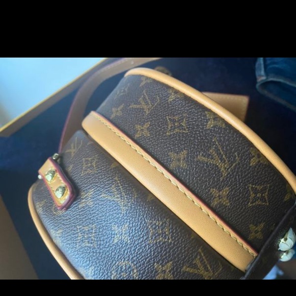 Louis Vuitton Petite Boite Chapeau - Picture 2 of 4